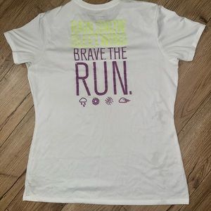 Medium like new Under Armor shirt